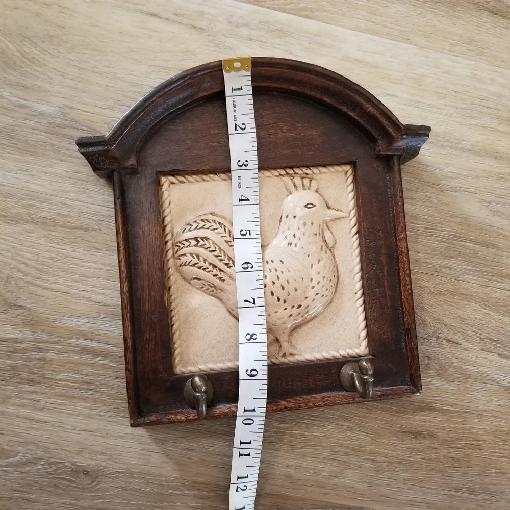 Vintage Pier 1 Farmhouse Rooster Hook Decor